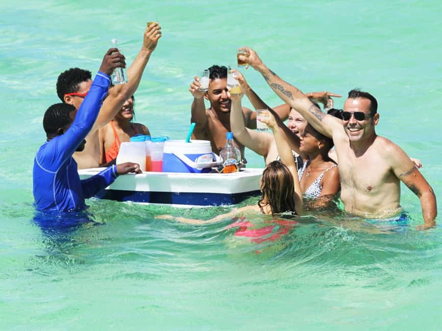 Punta Cana: Party Boat with snorkel and open bar included - Snorkeling over the coral reef