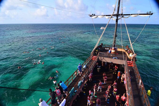 Punta Cana Pirate Ship and Snorkeling Adventure with Sharks - Arrecife El Paraíso and the first snorkeling stop