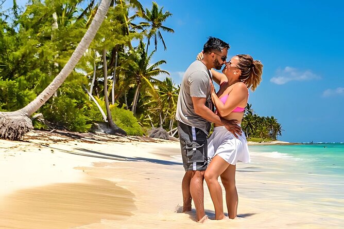 Punta Cana Private Catamaran with Snorkeling, Lunch & Open Bar - Open bar, music, and the right kind of celebration