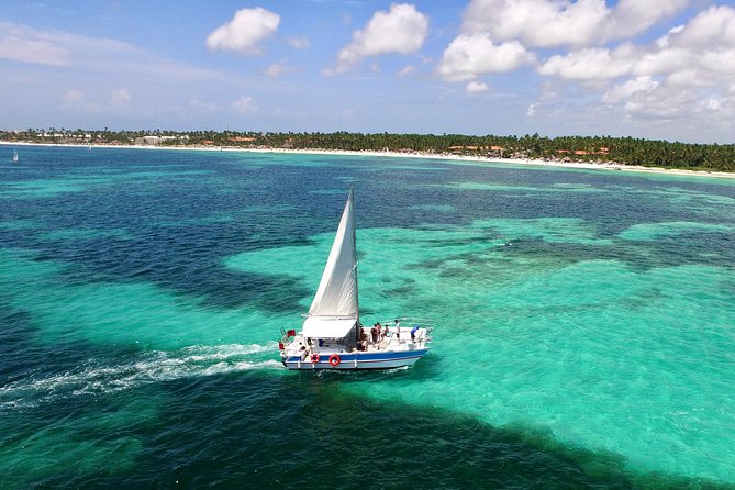 Punta Cana Private Cruise up to 10 people - From Bávaro to Cabeza de Toro Reef