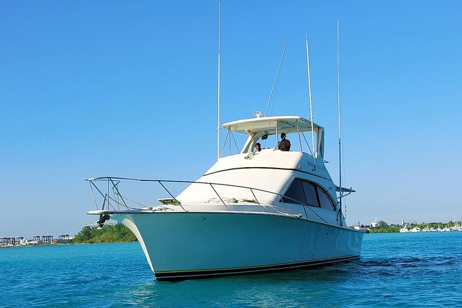 Punta Cana Private Fishing Charter boat Fortuna 42' - Who will enjoy this half-day charter