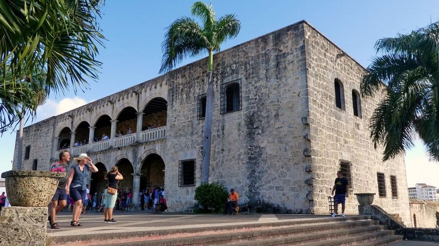 Punta Cana: Santo Domingo Private Day Trip - Santo Domingo’s first cathedral