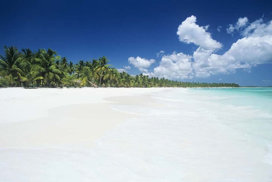 Punta Cana: Saona Island Catamaran Adventure with Lunch - Bayahibe and the boat changeover
