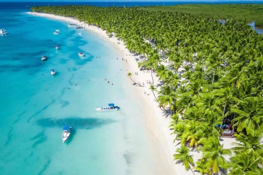 Punta Cana: Saona Island Full-Day Open Bar, Lunch & Transfer - The Catamaran Ride Home