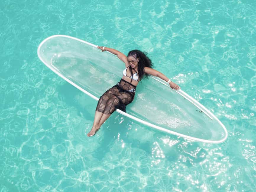 Punta Cana: Single Clear Kayak Photoshoot - A one-hour photo session on Los Corales Beach