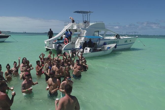 Sabina del Mar Party Boat VIP - The slide and the natural ocean pool