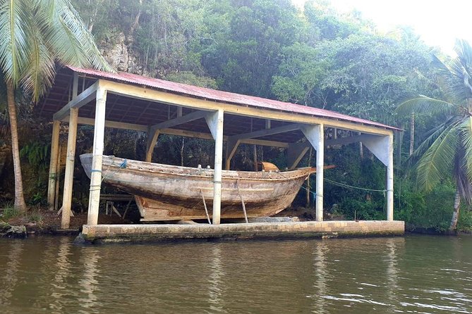 Safari discovery to Boca De Yuma – Nature, Discovery And History Of A Population - Coffee and cigars, with room for shopping