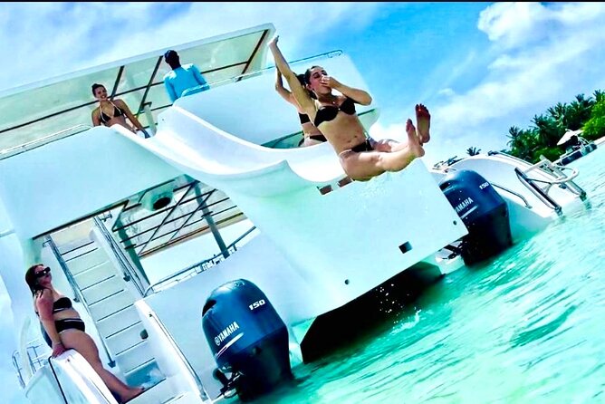 Sand Bar Punta Cana, Snorkeling, Party Boat, Booze Cruise Party - What kind of Punta Cana day this really is