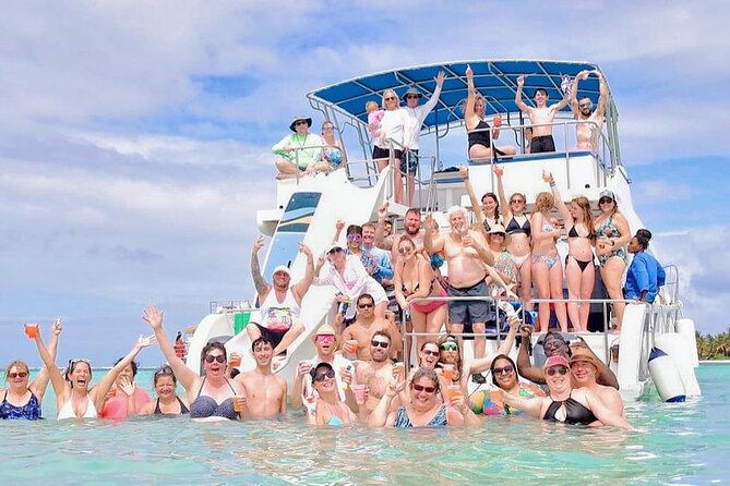 Sand Bar Punta Cana, Snorkeling, Party Boat, Booze Cruise Party - Dolphin Island views and the beach stop