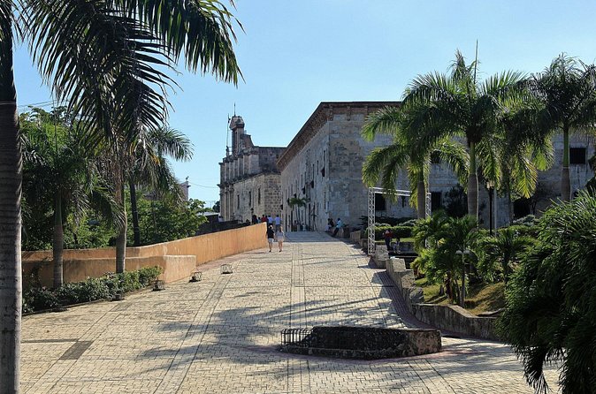 Santo Domingo - Santa María la Menor, the first cathedral stop