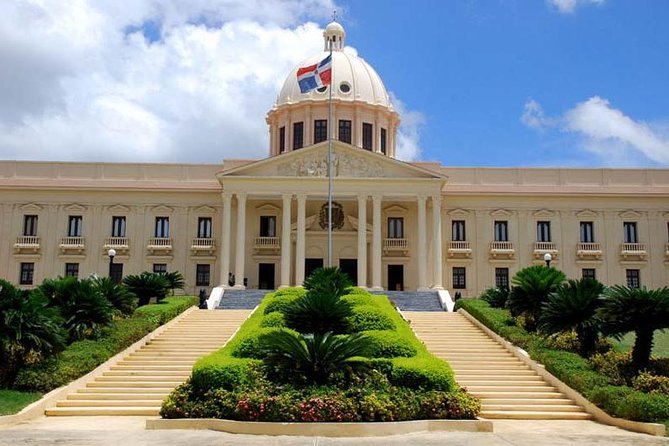 Santo Domingo City - Full Day All Inclusive Tour - The first cathedral in America