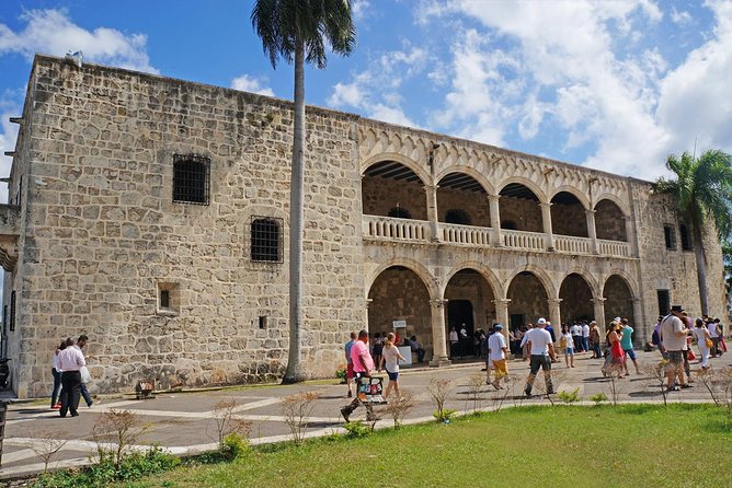 Santo Domingo Private Tour from Punta Cana - Guide quality and language are central to the experience