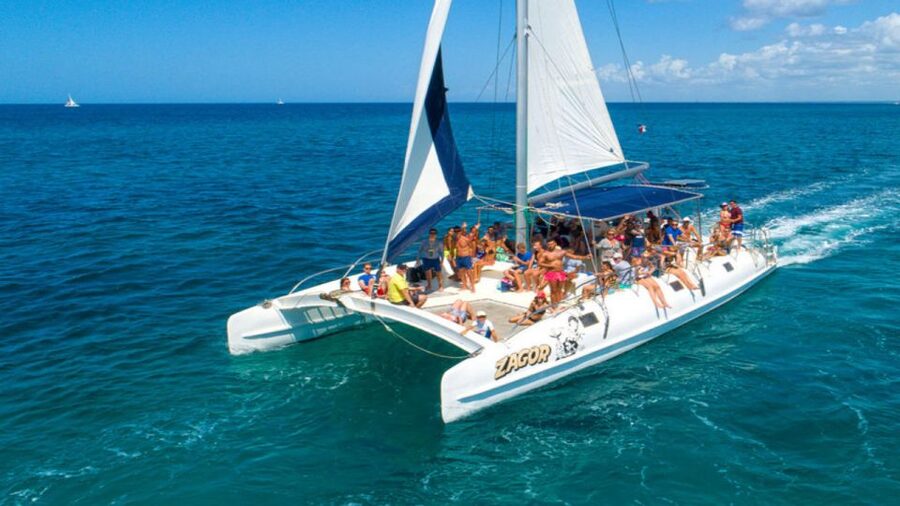 Saona Island All Inclusive Tour - Speedboat or catamaran: choose your expectations