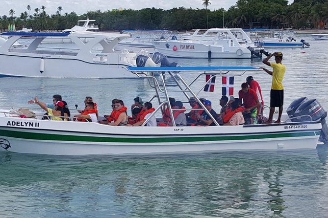 Saona Island Day Trip with Private Transfer and Personal Service - The natural pool and the famous starfish stop