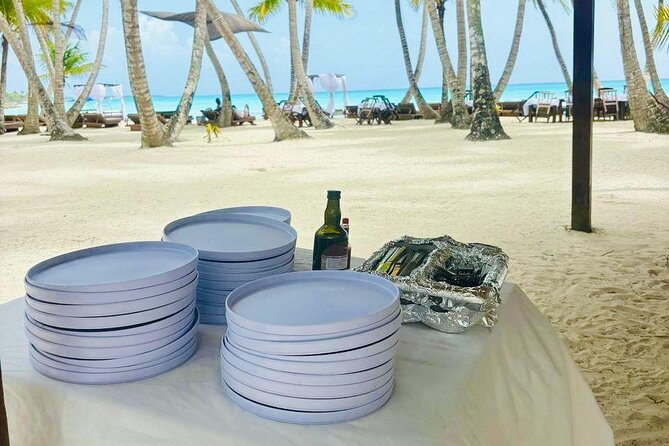 Saona Island Full Day Tour with Buffet Lunch, Paella, & Open Bar - From your hotel to Bayahibe