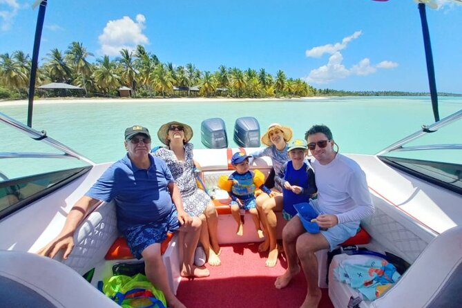 Saona island - Private Tour with a Luxury Speed Boat - Catuano snorkeling, a short look below the surface
