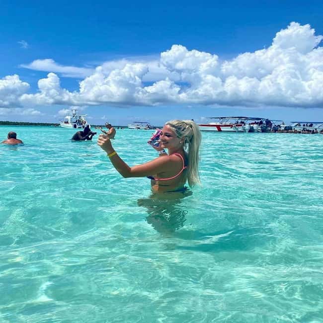 Saona Island Tour All Inclusive Speedboat and Catamaran - Practical packing for the boat and beach