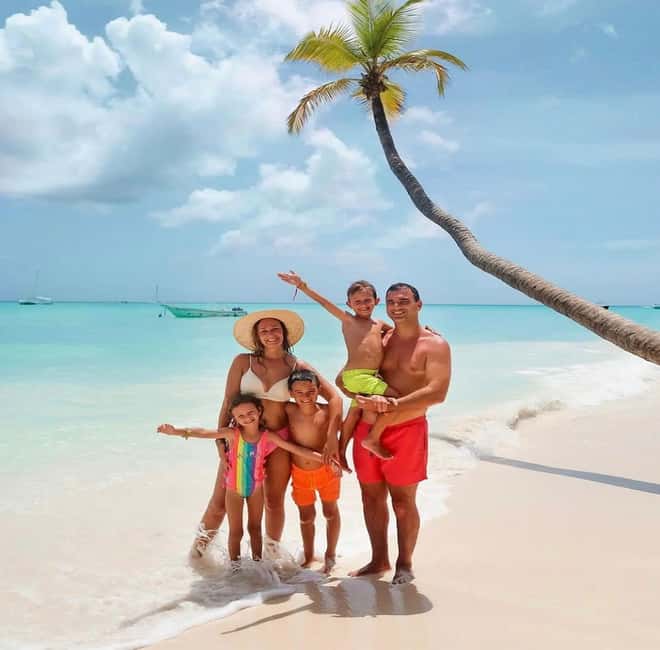 Saona Island Tour All Inclusive Speedboat and Catamaran - Speedboat to the protected waters of Saona