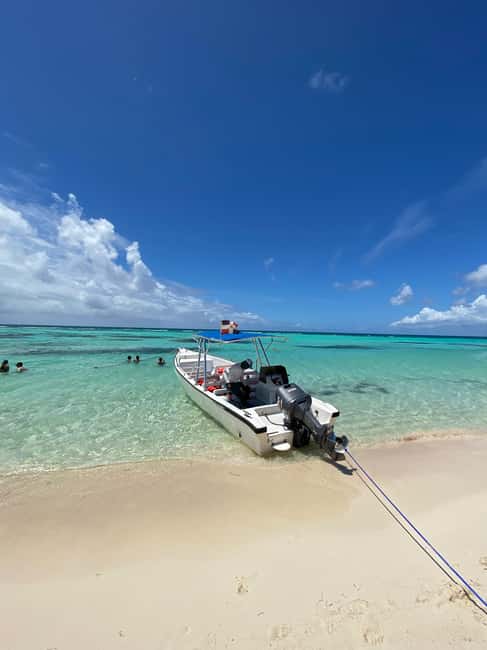 Saona Island VIP: 4 Beaches , Mano Juan & Canto de la Playa - Getting from Punta Cana to the water