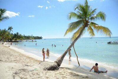 Saona Platinum Beach Day