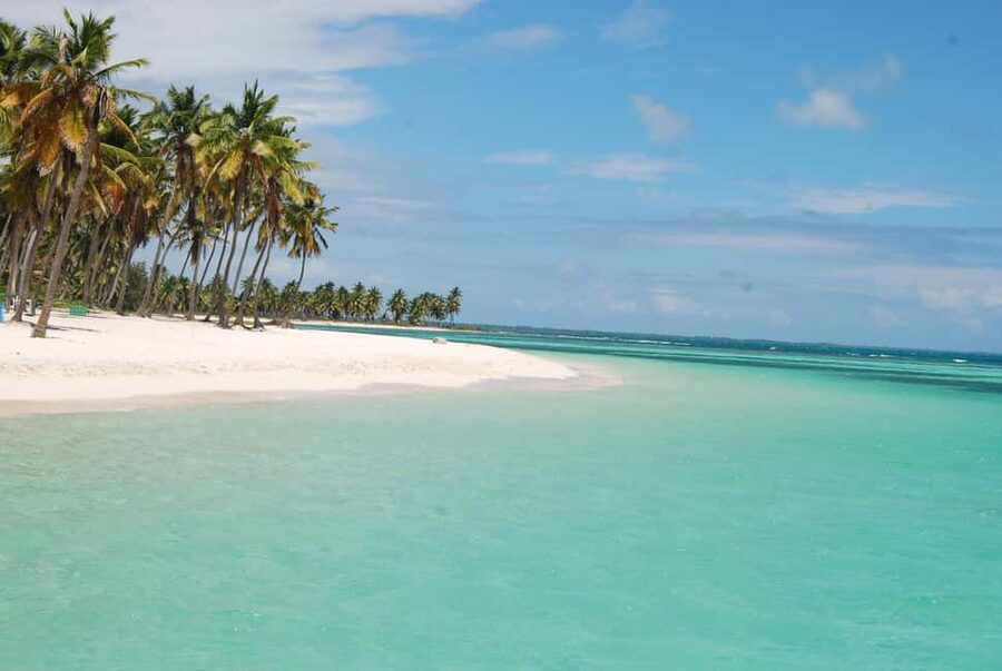 Saona Special Tour: Four Beaches & Canto Experience - Mano Juan, Saona’s only inhabited village