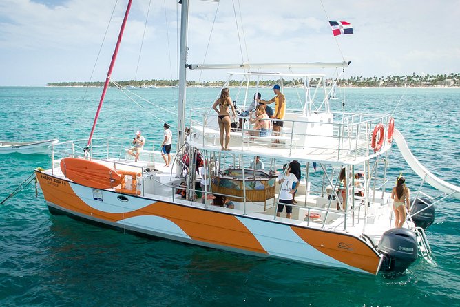 Small Group Snorkeling Cruise with Open Bar and Light Snacks - Why the small boat matters in Punta Cana