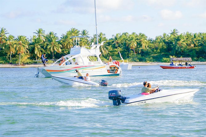 Speed Boat in Punta Cana - Snorkeling at the coral reef