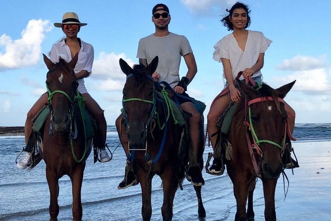 Sunset beach horsebackriding Punta Cana - What the three-hour outing really includes