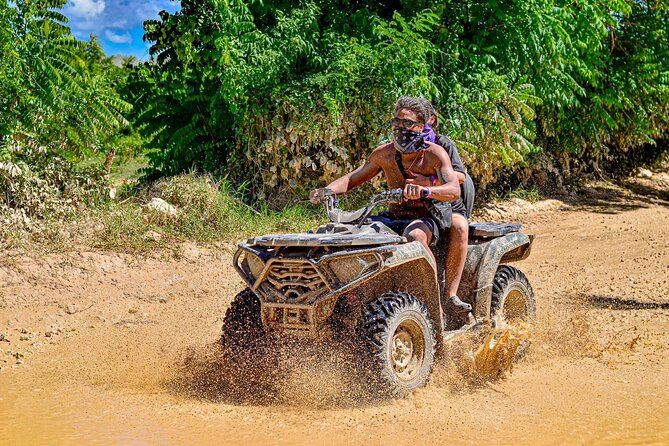 Tour Moto ATV en Punta Cana, Playa, Cueva Taína y Casa Dominicana - The Taína cave and the Dominican home