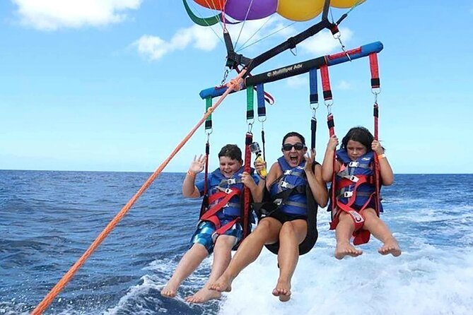 Tours Parasailing Punta Cana - A small group, with a service-focused feel
