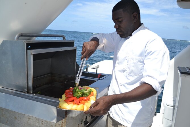VIP Premium Yacht -Party Boat-Brunch - The natural pool where two seas meet
