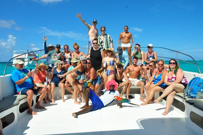 VIP Premium Yacht -Party Boat-Brunch - Getting picked up in Punta Cana or Bavaro