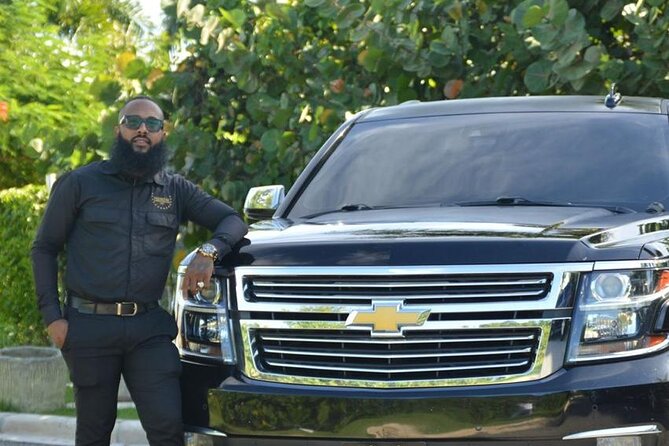 VIP Transfer from Punta Cana Airport to Punta Cana / Bavaro Hotel - Finding your driver at Punta Cana Airport